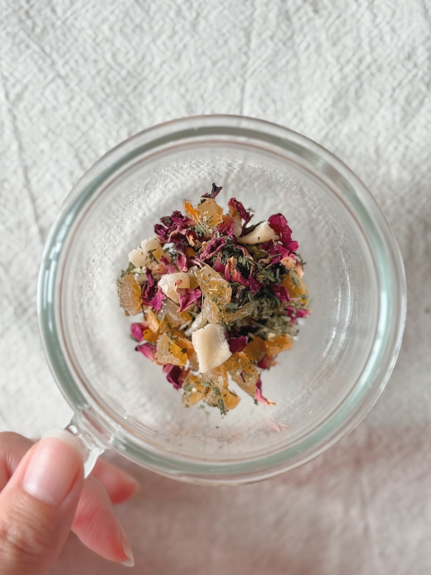 ごろっと果実の食べれるフルーツハーブティー(ももりんご)